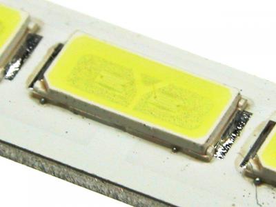 Светодиодная планка для подсветки ЖК панелей 2012SGSTS550A66-80LED-rov01 (677мм, 80 светодиодов)