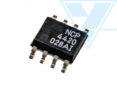 NCP4420D