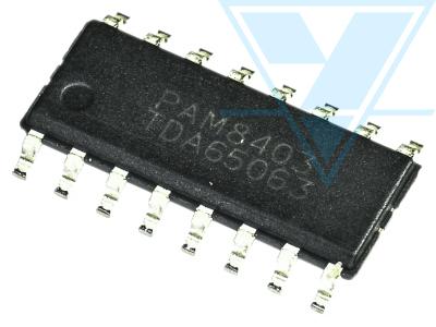 PAM8403